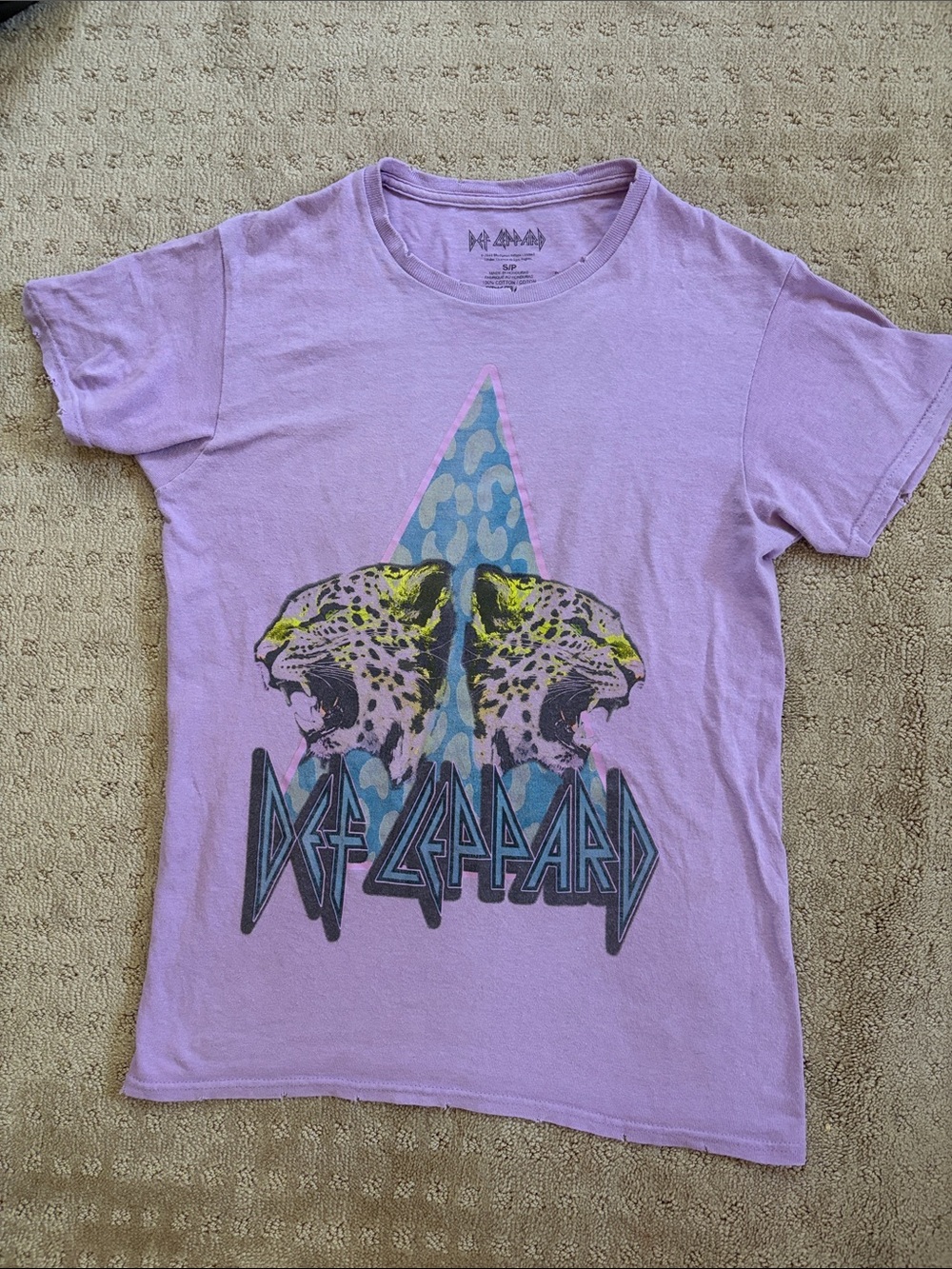 Def Leopard 80’s Lavender Graphic Tee